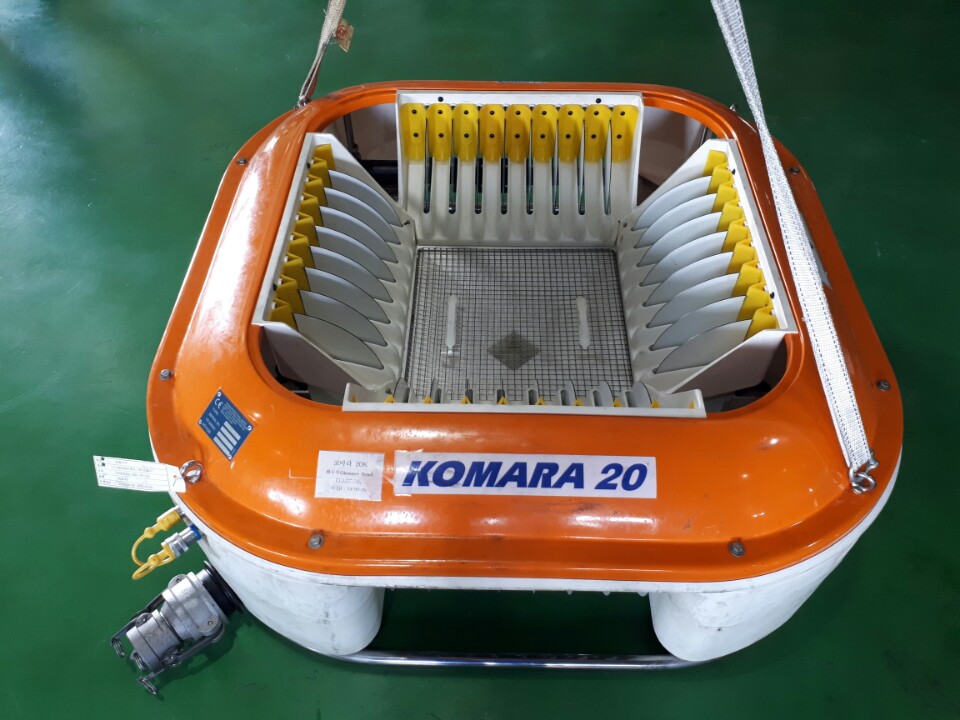 KOMARA OIL SKIMMER